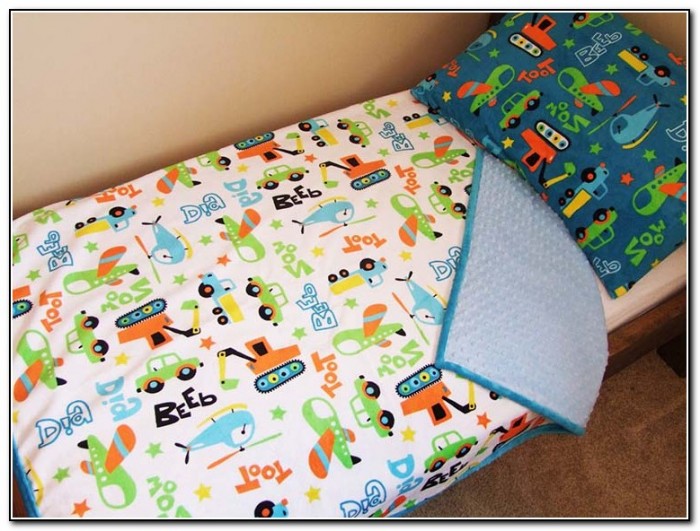 mickey mouse toddler bedding sets for boys beds home design mickey mouse toddler sheet sets