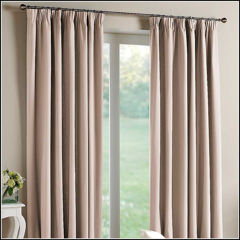 Curtains & net curtains Find a tab top curtains on Gumtree, the #1 site for Curtains, Blinds, & Windows Fixtures for Sale classifieds ads in the UK. Find a tab top curtains on Gumtree, the #1 site for Curtains, Blinds, & Windows Fixtures for Sale classifieds ads in the UK.