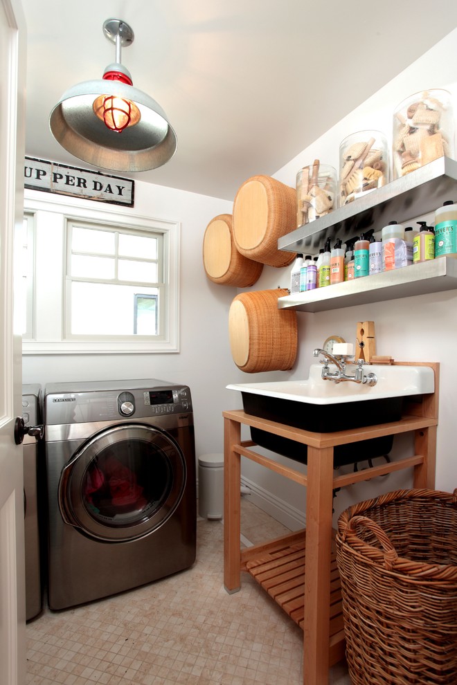 Laundry Room Sink Faucet with Sprayer Laundry Room Sink Faucet with Sprayer