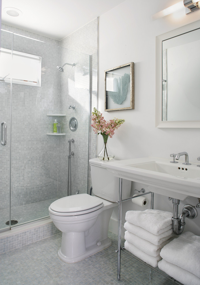 White Console Sink with Chrome Legs White Console Sink with Chrome Legs