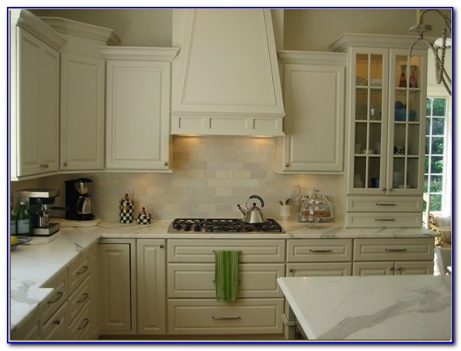 cream subway backsplash