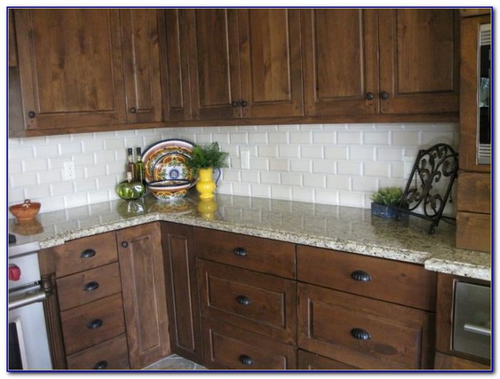 cream subway backsplash