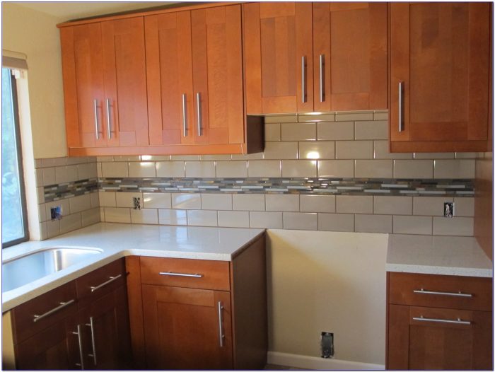 Glass Mosaic Tile Backsplash Edge Glass Mosaic Tile Backsplash Edge