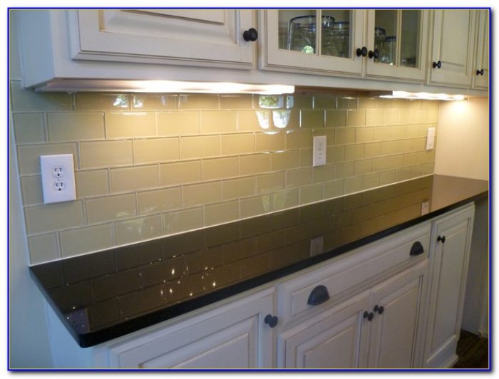 Glass Subway Tile Backsplash Designs Glass Subway Tile Backsplash Designs
