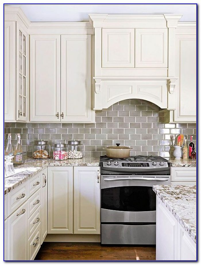 installing subway tile backsplash in kitchen installing 3 215 6 glass subway tile tiles home design installing subway tile backsplash in kitchen installing 3 215 6 glass subway tile tiles home design