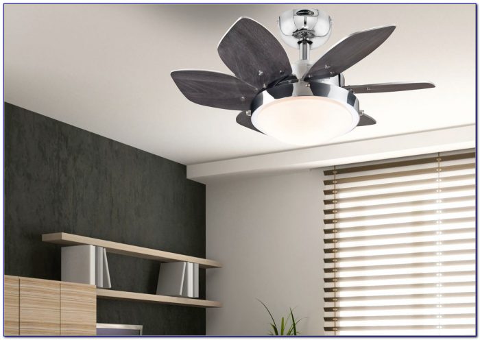 Westinghouse Quince 24 In. Chrome Ceiling Fan Westinghouse Quince 24 In. Chrome Ceiling Fan