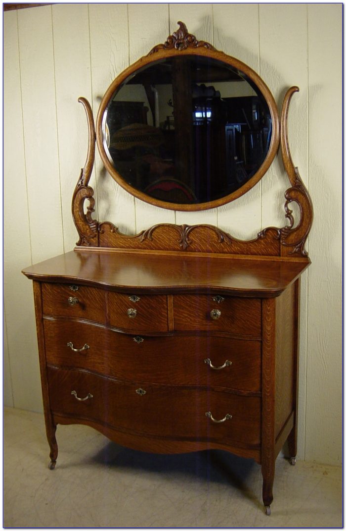 Antique Dresser With Mirror On Wheels Antique Dresser With Mirror On Wheels