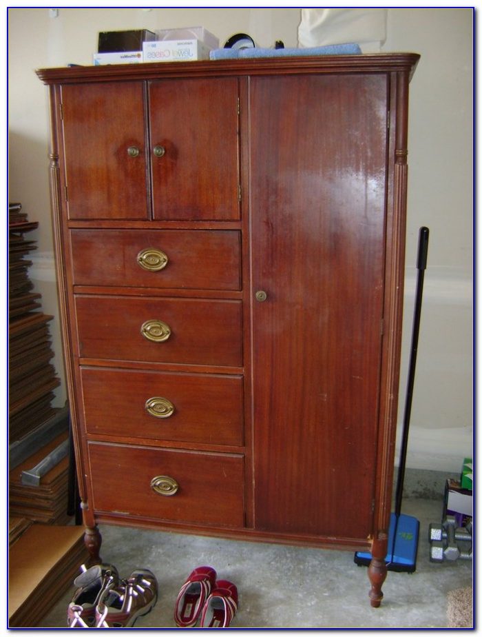 Antique Dresser With Mirror On Wooden Wheels Antique Dresser With Mirror On Wooden Wheels