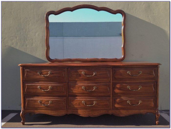 French Provincial Dressing Table With Mirror French Provincial Dressing Table With Mirror