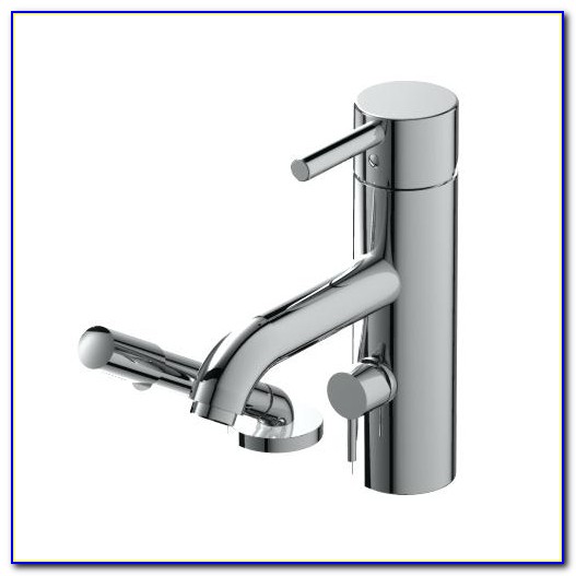 Moen Brantford Roman Tub Faucet Trim In Oil Rubbed Bronze Moen Brantford Roman Tub Faucet Trim In Oil Rubbed Bronze