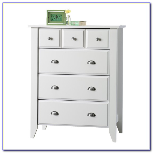 Sauder Shoal Creek Dresser And Mirror Set In Soft White Sauder Shoal Creek Dresser And Mirror Set In Soft White