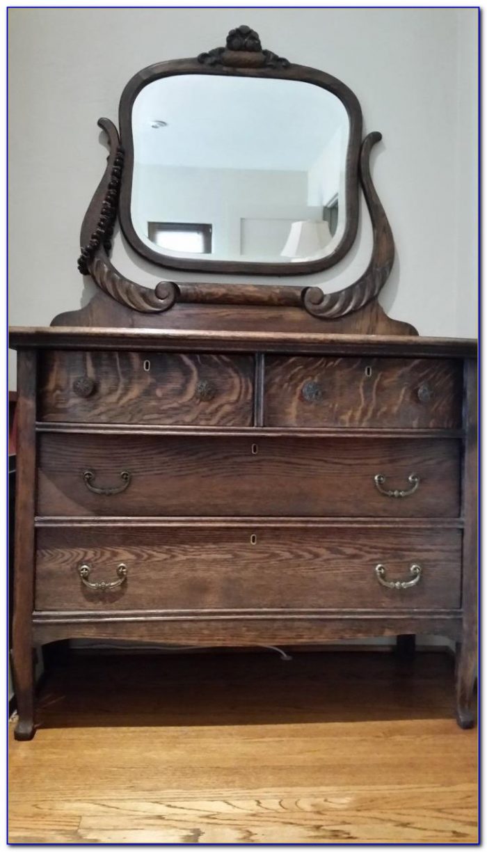 Solid Oak Dresser With Mirror Solid Oak Dresser With Mirror