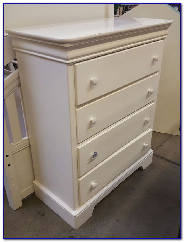 Stanley Young America Myhaven Dresser Stanley Young America Myhaven Dresser