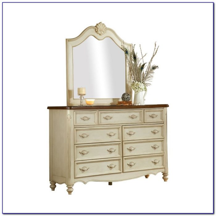 Triple Dresser With Mirror Triple Dresser With Mirror