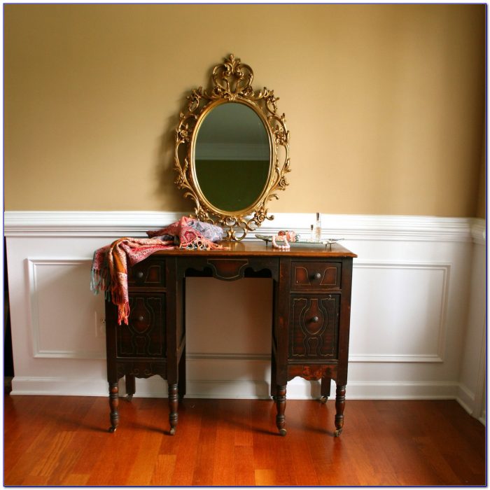Vintage Vanity Dresser With Mirror Vintage Vanity Dresser With Mirror